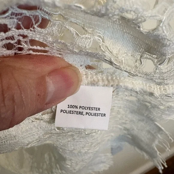 Deletta Lace Sleeveless Top - Picture 6 of 8